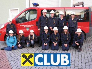 Die neuen Helme werden gleich präsentiert