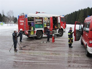 JFM Nimpf Marcel, JFM Fuchs Dominik, JFM Fuchs Daniel, FM Fichtinger Maximilian bei der technischen Übung