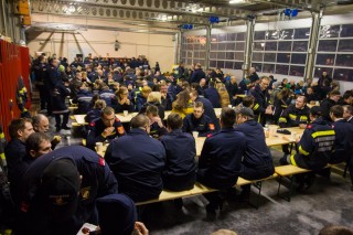 und das ebenso volle Gerätehaus der FF Bad Vöslau